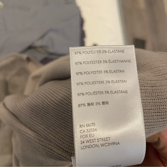 URBAN OUTFITTERS Jax Inside Out Notch Neck Top Grey Small - Picture 7 of 7